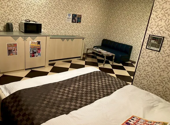 ホテル どんぐりころころ 306号室(守山市のレジャーホテル)